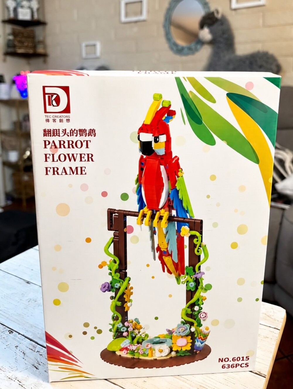 NWT DK Parrot Flower Frame Decorative Bird Model Red Gift Idea Sz 14.57"